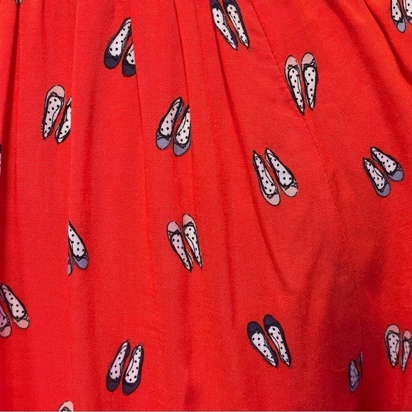 Boden Paris Blouse in Red with Ballet Flats Shoe Print Long Sleeve sz US 6 UK 10 - Picture 9 of 9